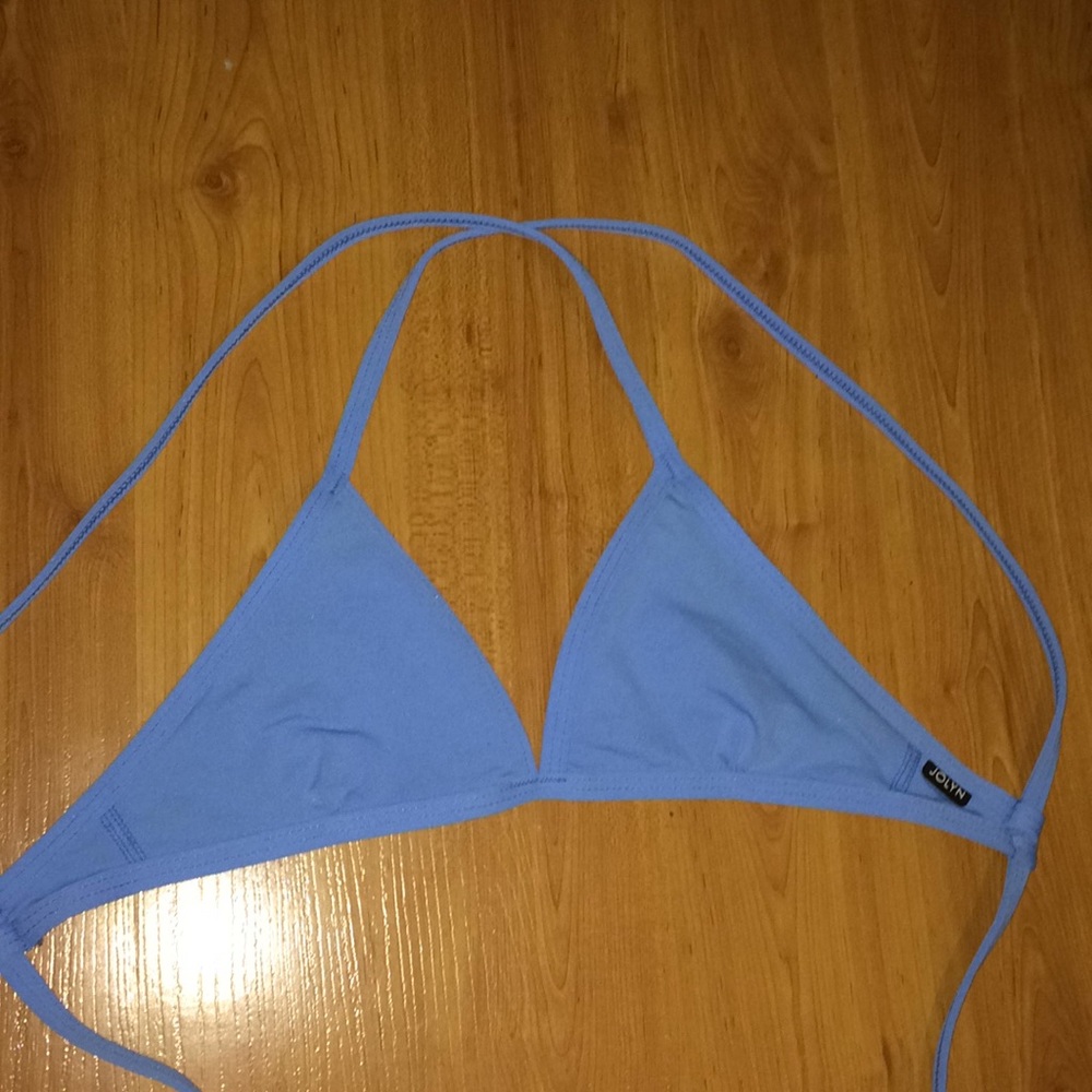 RARE COLOR Jolyn triangle top!!